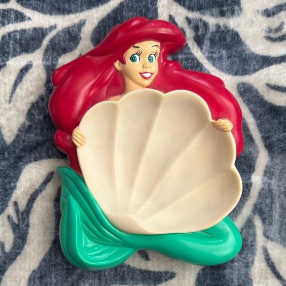 Disney Vintage Ariel The Little Mermaid Seashell Soap Dish - Picture 1 of 4